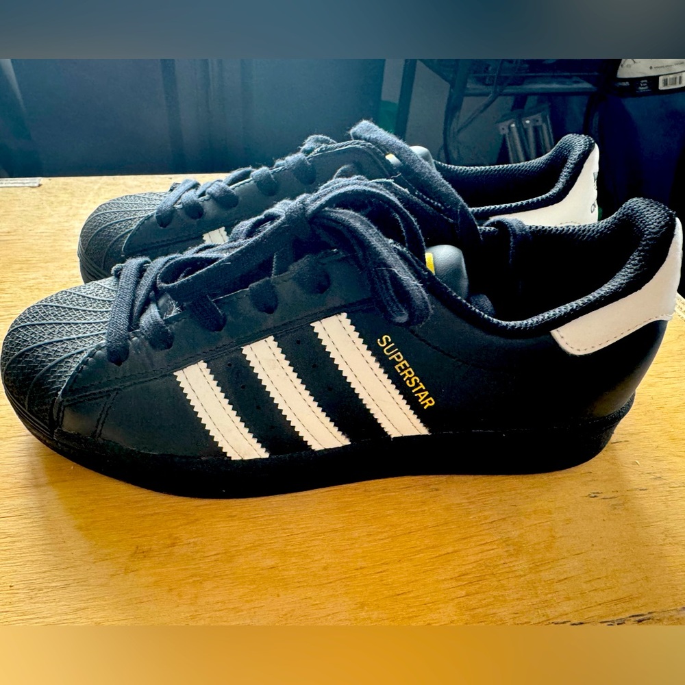Adidas superstar